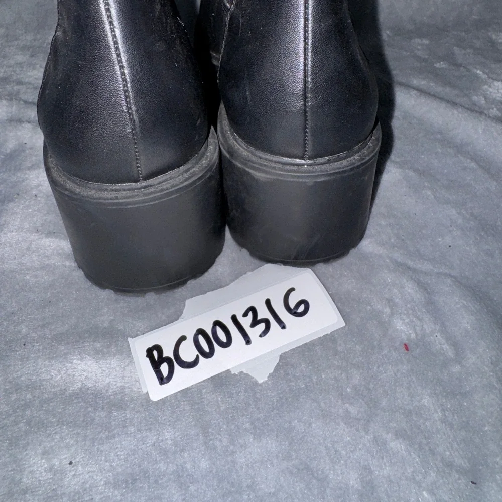 American Eagle Women Chelsea Platform Ankle Boots 9 Black Faux Leather Lug Sole